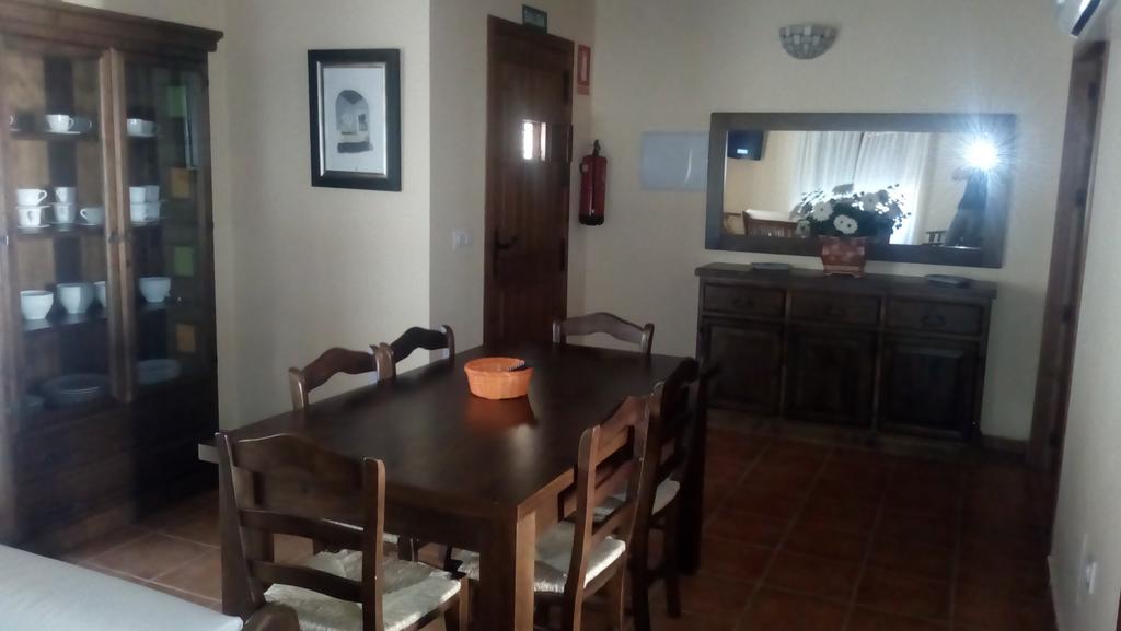 Apartamentos Rurales Casas De Los Maestros Talarrubias Kültér fotó
