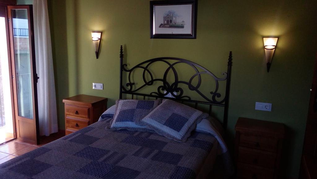 Apartamentos Rurales Casas De Los Maestros Talarrubias Kültér fotó
